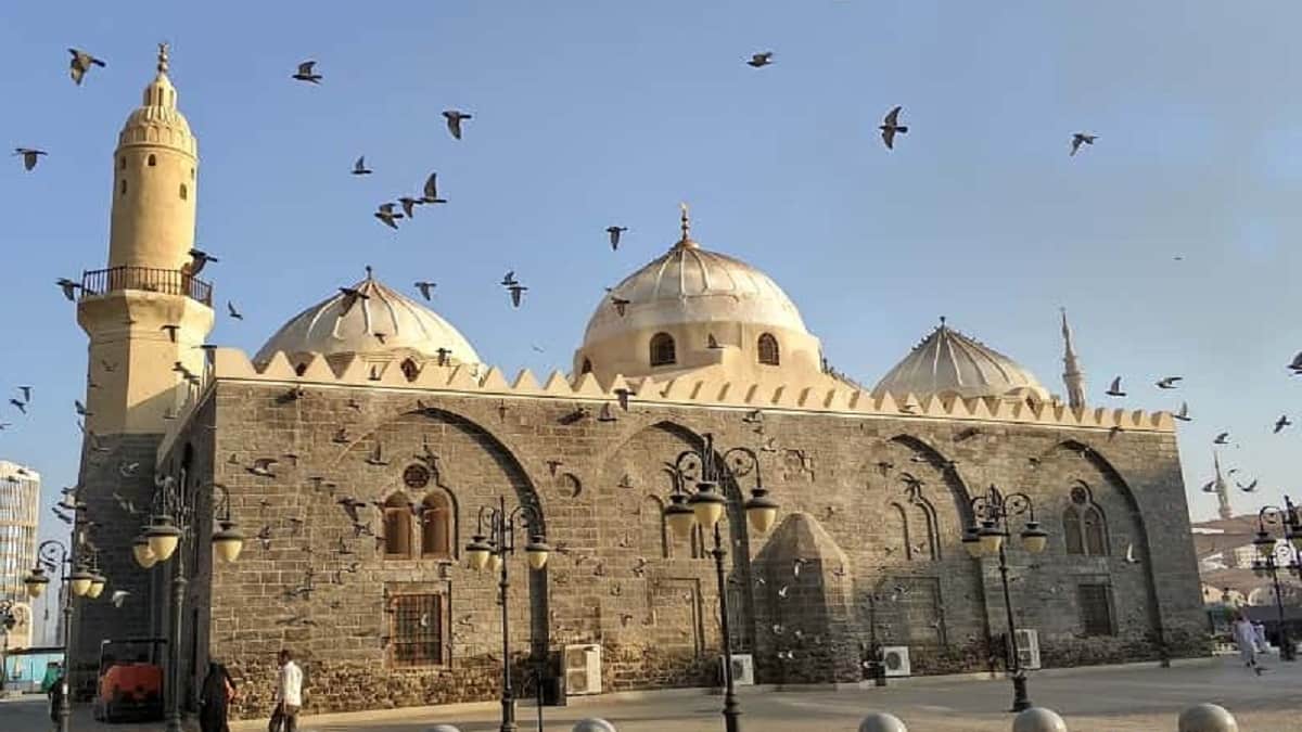 Mengintip Keindahan Gomamah di Madinah Safir caturjayawisata